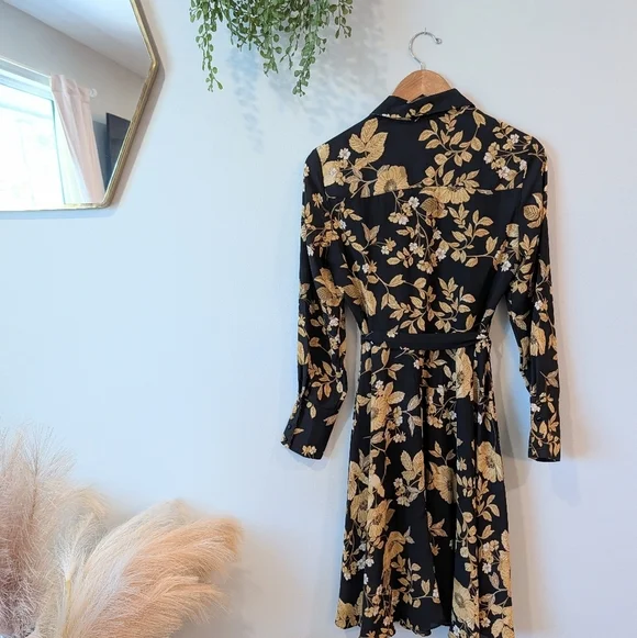 Nanette Lepore Elegant Black and Gold Floral Dress Sz 4 - Picture 4 of 10